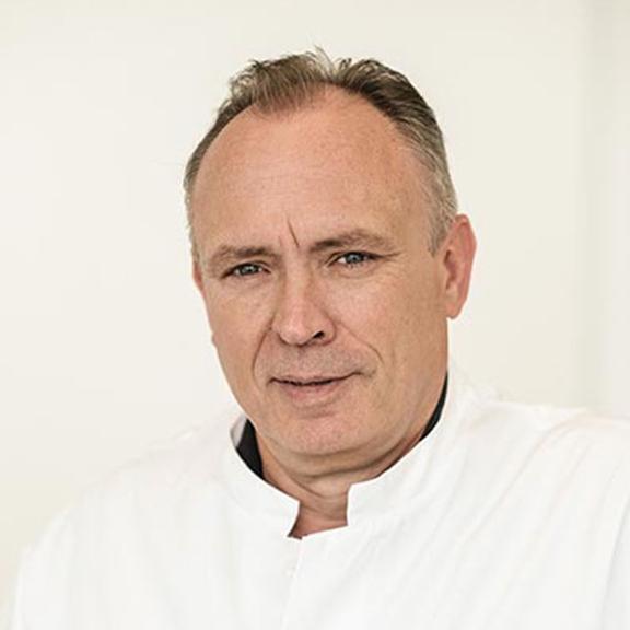 https://a.storyblok.com/f/74887/700x700/590d5fc6c7/klaus-werner-schulte.jpg